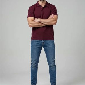Polo de manga corta color granate para hombre, de algodón jersey, color sólido, informal, de punto, para exteriores. - Product Image 1