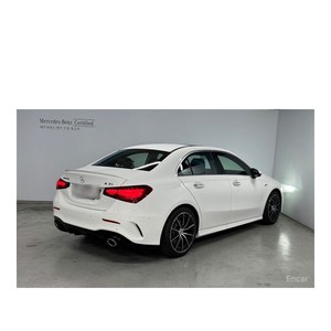 Mercedes-Benz Classe A AMG A35 4MATIC Berline Octobre 2020 36 km Norme d'émission Euro V Volant à gauche Caméra de recul - Product Image 2