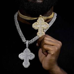 Collar con Colgante de Cabra en Plata de Ley 925 de Calidad Premium, Joyería con Moissanita Certificada IGI, Disponible a un Precio Competitivo - Product Image 1