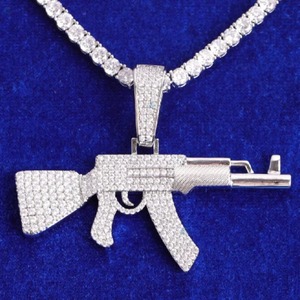จี้ปืน AK47 ฮิปฮอป เงินแท้ 925 ประดับโมอิสซาไนต์แบบไมโครเพฟ สำหรับผู้ชาย เหมาะสำหรับงานปาร์ตี้ หรูหรา ชุบทอง 18K - Product Image 5