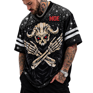Camiseta Deportiva de Fútbol Americano para Hombre con Gráfico de Calavera con Cuernos y Pedrería, Estilo Oversize, Estampado por Sublimación - Product Image 4