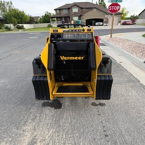 Mini-chargeuse compacte Vermeer pour travaux de construction, aménagement paysager, nivellement, terrassement, manutention de matériaux, efficacité sur chantier - Product Image 4