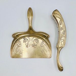 Natural Finish Metal Dust <b>Pan</b> For Rustic Cleaning Accessories With Strong Build And Elegant Handmade Appearance - Product Image 2