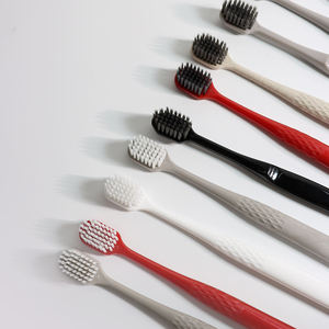 Brosse à dents de voyage jetable avec poils souples en polypropylène et manche en paille, matériau Dupont, taille adulte - Product Image 4