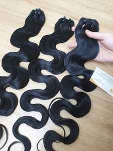 Venta al por mayor 100% Raw Vietnamita Remy Extensiones de cabello de trama de piel Estilo Onda del cuerpo de un solo donante - Product Image 2