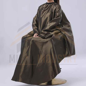 Cape de travail imperméable pour salon de coiffure avec logo personnalisé et manches longues - Product Image 5