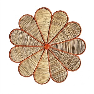 Napperon rond classique en raphia naturel, tressé en canne d'Iraca, style bohème, pour la vente en gros, idéal pour les mariages et l'hôtellerie - Product Image 4
