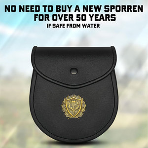 Sporran en cuir vegan fait main sur mesure pour homme avec badge et sangle à chaîne, tenue écossaise - Product Image 5