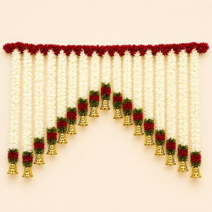Guirlande de porte festive en fleurs artificielles en soie avec clochettes dorées et fleurs de Mogra - Décoration traditionnelle pour mariage et maison - Product Image 2