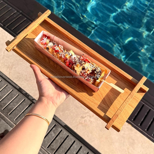 Plateau de service ovale en bois de chêne naturel fait main, luxueux et durable, avec assiette pour la cuisine, la salle à manger et la décoration de la maison - Product Image 1