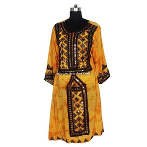 Vestido Balochi Vintage Auténtico, Vestido Tribal Bordado de Talla Completa, Vestido Gitano Vintage, Colección de Bordados Vintage Banjara Étnicos - Product Image 1