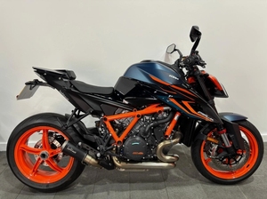 โปรโมชั่นสุดร้อนแรง 2023 KTN 1290 SuperDuke R สภาพสมบูรณ์แบบ ชุดอุปกรณ์ครบครัน พร้อมท่อไอเสีย LeoVince Slip On ประสิทธิภาพสูง - Product Image 3