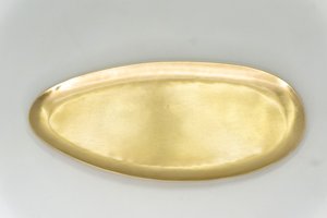 Bandeja de Servir Ovalada de Latón Antiguo Hecha a Mano, Plato Decorativo Minimalista de Metal, Centro de Mesa Premium para Mesa de Café - Product Image 6