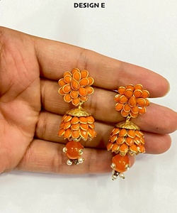 Pendientes Jhumka Pachchikari Hechos a Mano con Rubí, Esmeralda y Coral Natural, Chapados en Oro de 22K, Joyería India Tradicional para Novias y Fiestas - Product Image 3