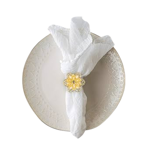 Anneaux de serviette en laiton à motif floral avec bordure perlée pour mariages, dîners et décoration de table – Supports de serviette ronds - Product Image 1