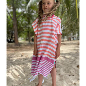 Serviette de plage poncho à capuche en coton de luxe pour enfants serviette de plage personnalisée serviette de plage à capuche turque avec plusieurs modèles à bas prix - Product Image 1