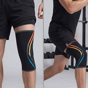 Genouillères en néoprène unisexe à effet dégradé, confortables, durables, ajustables, avec logo imprimé personnalisé - Product Image 6