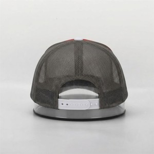 Gorra Trucker Roja de Malla de 6 Paneles Ajustable con Cierre a Presión, Transpirable, de Color en Contraste, Casual, para Exteriores, Moda Primavera Verano - Product Image 3
