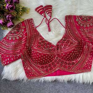 Blusa de Diseño, Hermosa, Hecha a Mano, de Seda Italiana con Fusión de Tricot, Lista para Usar, Completamente Cosida - Product Image 1