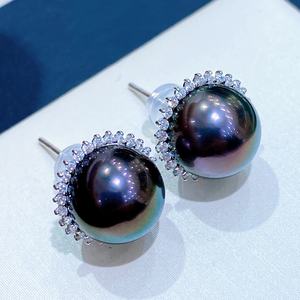 ต่างหูเพชรทรงกลมขนาด 9.5-10 มม. คุณภาพพรีเมียม ประกายมุก Edison ทรงกลมพื้นฐาน มีตำหนิเพียงเล็กน้อย ประกายมุก ใช้ได้ทุกวัน แฟชั่นอเนกประสงค์ - Product Image 4