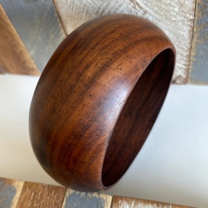 Brazalete de Madera de Lujo, Elegante y de Calidad, Accesorio de Moda para Mujer, Estilo Vintage, Ideal para Fiestas y Aniversarios - Product Image 4