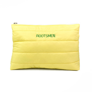 กระเป๋าเครื่องสำอางพกพาไนลอนสำหรับเดินทางพร้อมที่ปิดซิป - Product Image 1