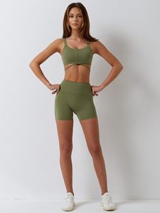 Conjunto de Yoga sin Costuras de 2 Piezas, Top Corto de Cintura Alta y Pantalones Cortos, Color Sólido, Tirantes Cruzados, Cuello Redondo, Ropa Deportiva para Mujer - Product Image 2