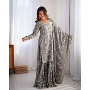 Vêtements de fête pour femmes ensemble de haut fantaisie Sharara avec Dupatta comprend un bas supérieur et un tissu de couverture - Product Image 4