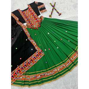 Lehenga choli งานด้วยมือที่สวยงามพร้อมกระจกจริงสำหรับปาร์ตี้ - Product Image 2
