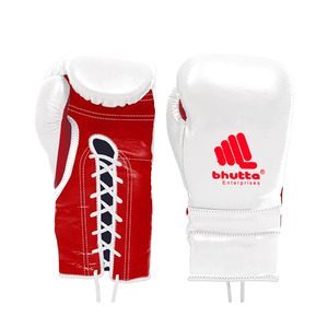 Ensemble d'entraînement de boxe professionnel Bhutta Enterprises, gants de sparring en cuir bicolore avec gants de boxe assortis, protège-glandes et protège-tête - Product Image 3