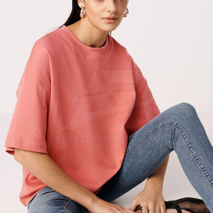 Camiseta Holgada de Última Moda para Mujer, Tejido Premium, Corte Holgado, Estilo Casual Urbano - Product Image 3