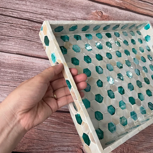 Bandeja de Servir de Nácar PERFECT ENTERPRISES: Bandeja con Incrustaciones de Nácar Hecha a Mano - Product Image 2