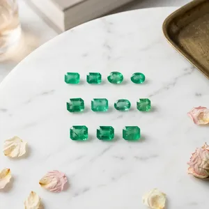 มรกตแซมเบียแท้ 100% ทรงเหลี่ยม 3x4-6x4 มม. น้ำหนัก 30.24 กะรัต สีเขียว พลอยหลวม สำหรับทำสร้อยคอ - Product Image 1