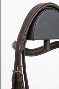 Bridon en cuir de qualité supérieure avec frontal orné de cristaux et embout de nez rembourré - Product Image 2