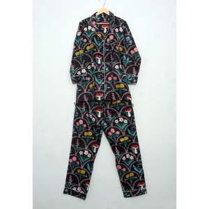 Nouvel ensemble pyjama élégant en coton ultra doux fait main pour femme, imprimé animal, chemise et pantalon pour l'été - Product Image 4