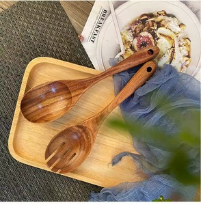 REHMAN CRAFT Ensemble de service à salade en bois d'acacia naturel écologique, design coréen, grande cuillère et fourchette en bois avec trou de suspension, fait main - Product Image 2