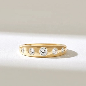 Anillo de Boda de Oro Sólido de 14k con Cinco Diamantes Cultivados en Laboratorio, con Certificado, para Compromiso, Boda y Fiesta - Product Image 1
