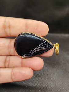 Colgante de Ágata Natural Rayada con Bisel de Latón, Joyería Fina para Boda, Material Principal Incluido - Product Image 5