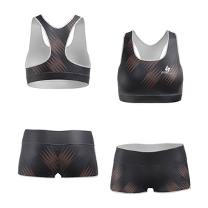 ชุดออกกำลังกายผู้หญิง 2 ชิ้น แบบ OEM ODM สั่งทำพิเศษ พิมพ์ลายแบบ Sublimation เสื้อชั้นในกีฬาและกางเกงเลกกิ้งขาสั้น ชุดโยคะ ชุดออกกำลังกาย - Product Image 6