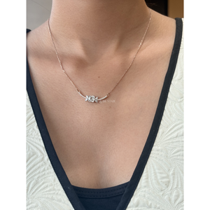 Collar de Mariposa con Diamante Cultivado en Laboratorio de Corte Asscher Superior de 1.60 Ct, Barra Curva con Pavé de Oro, Joyería Fina para Boda, para Mujer - Product Image 1