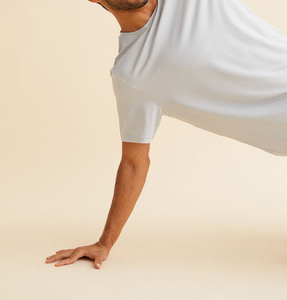 Camiseta de algodón de cuello pequeño de gramaje alto estilo americano para hombre, camiseta holgada de verano con efecto de copos de nieve y hombros caídos para hombre - Product Image 5