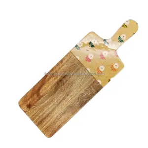 Vente chaude de bois de mars avec planche à découper émaillée pour l'utilisation des ustensiles de cuisine Planche à fromage en bois de mangue d'Inde par RF Crafts