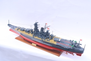 Maquette de navire de guerre japonais Musashi en bois, fabriquée à la main - Modèle militaire de classe Yamato de la Seconde Guerre mondiale pour la décoration de la maison ou du bureau - Product Image 5