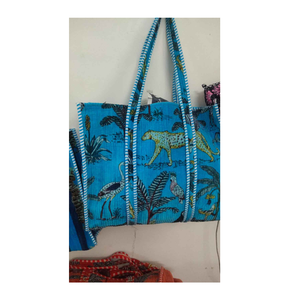 Bolsa de Mano Ecológica de Algodón con Tela Acolchada, Diseño Vibrante y Asas Cosidas Resistentes - Product Image 2