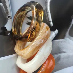 Bracelet manchette en résine de forme irrégulière, en acétate acrylique, couleur écaille de tortue ambrée, bijou de main pour femme, vente en gros - Product Image 1
