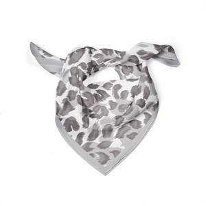 Pañuelos Cuadrados de Algodón, Poliéster y Seda con Estampado Floral para Fiestas, Pañuelos Tipo Bandana, Impresión Digital, Colores y Tamaños Personalizados, Transpirables, Venta al Por Mayor - Product Image 2