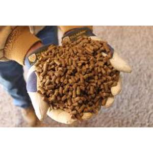 Complément alimentaire naturel pour animaux en granulés de mélasse pour la nutrition du bétail et les engrais organiques - Product Image 3