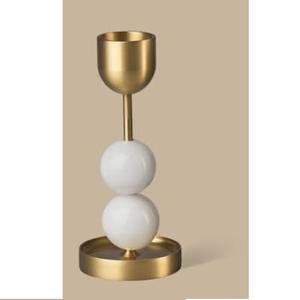 Meilleures ventes : Ensemble de 3 bougeoirs métalliques classiques et élégants faits à la main, forme personnalisée - Product Image 4