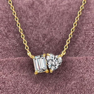 Elegante Collar con Colgante de Plata de Ley 925 con Corazón y Diamante Moissanita con Corte Esmeralda, Fabricante de Joyería Fina Personalizada - Product Image 2