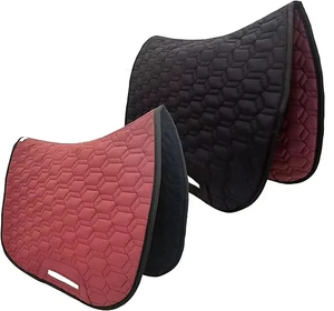 Fabricant et grossiste d'équipements équestres : tapis de selle en satin légers et confortables, en coton, fabriqués au Pakistan, en vente. - Product Image 1